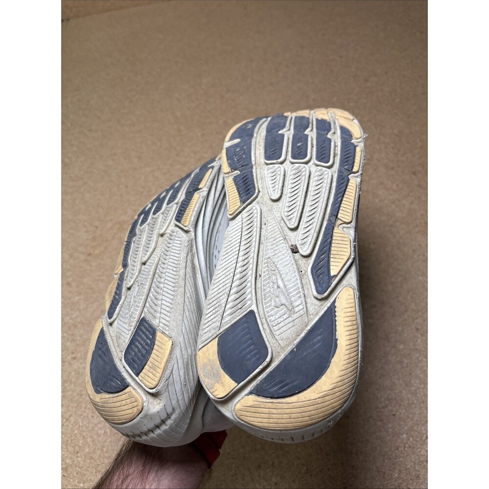 Altra - Via Olympus - Light Gray (AL0A82CR224) - 9 Women Road Running - Picture 9 of 10